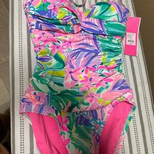 NEW Lilly Pulitzer Flamenco One Piece Swimsuit, size 2